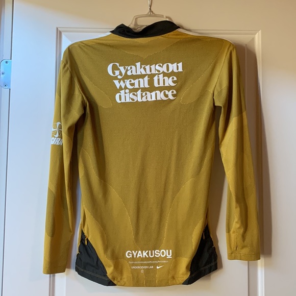 NIKE X GYAKUSOU DRI-FIT HALF ZIP PERFORMANCE PULLOVER IN YELLOW - Picture 4 of 5